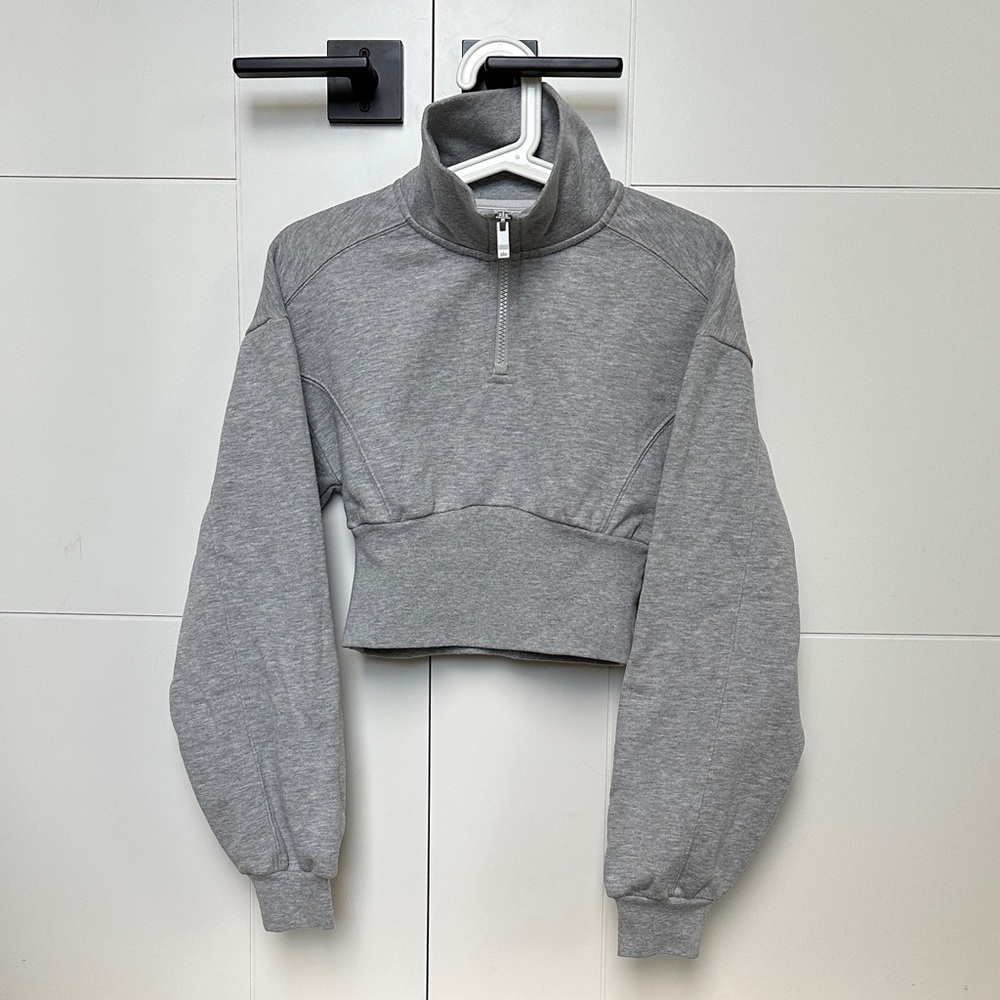Alo Yoga Gray Cropped Quarter-Zip Sweatshirt